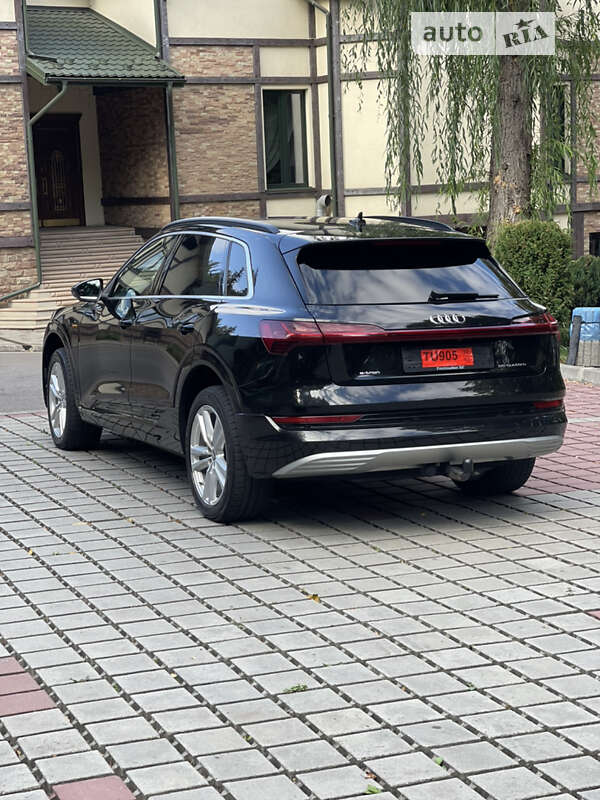 Внедорожник / Кроссовер Audi e-tron 2019 в Тернополе фото 70 Внедорожник / Кроссовер Audi e-tron 2019 в Тернополе