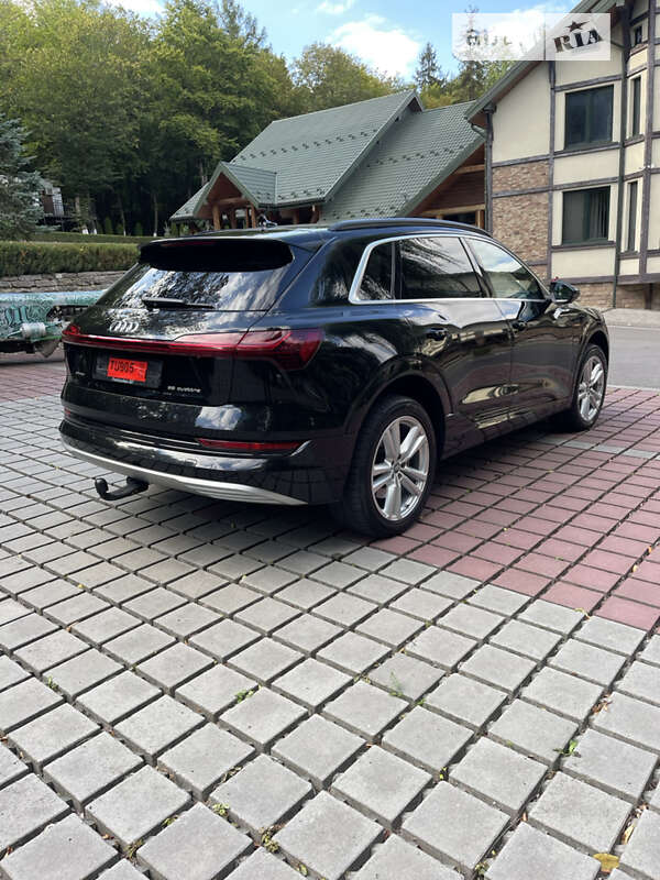 Внедорожник / Кроссовер Audi e-tron 2019 в Тернополе фото 74 Внедорожник / Кроссовер Audi e-tron 2019 в Тернополе