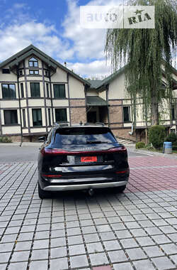 Позашляховик / Кросовер Audi e-tron 2019 в Тернополі