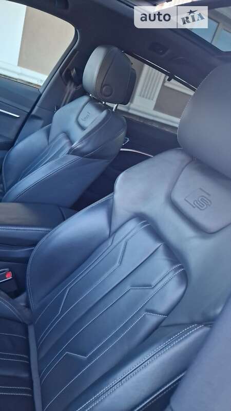 Внедорожник / Кроссовер Audi e-tron 2019 в Черновцах