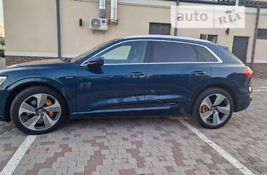 Внедорожник / Кроссовер Audi e-tron 2019 в Черновцах