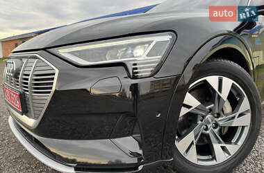 Внедорожник / Кроссовер Audi e-tron 2019 в 