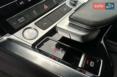 Внедорожник / Кроссовер Audi e-tron 2019 в 