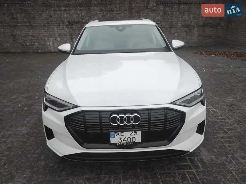 Audi e-tron 2021 VIN WAUZZZGEXNB001376 фото оголошення 15 з 38