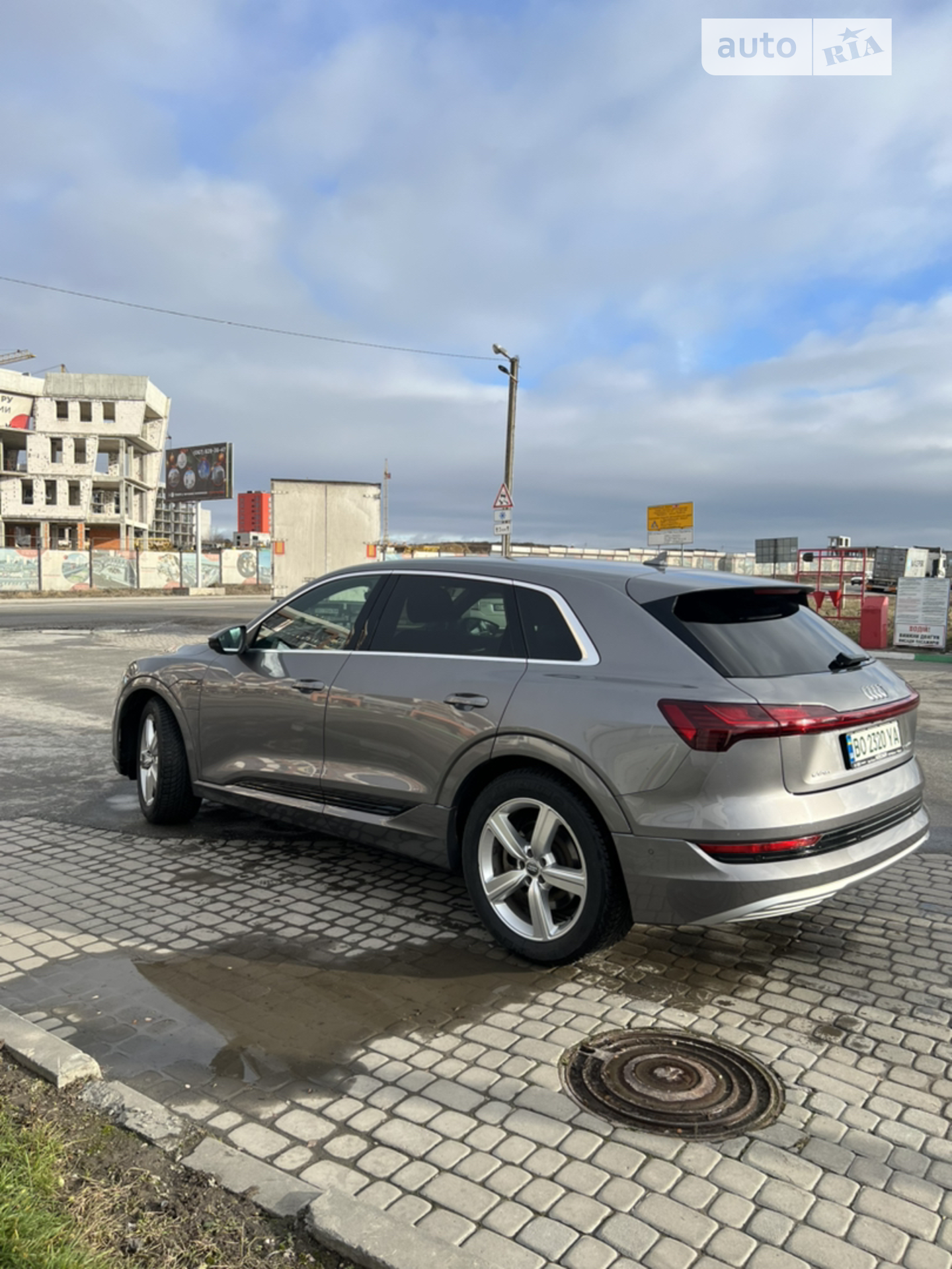 2019 Audi e-tron - мініатюра 16