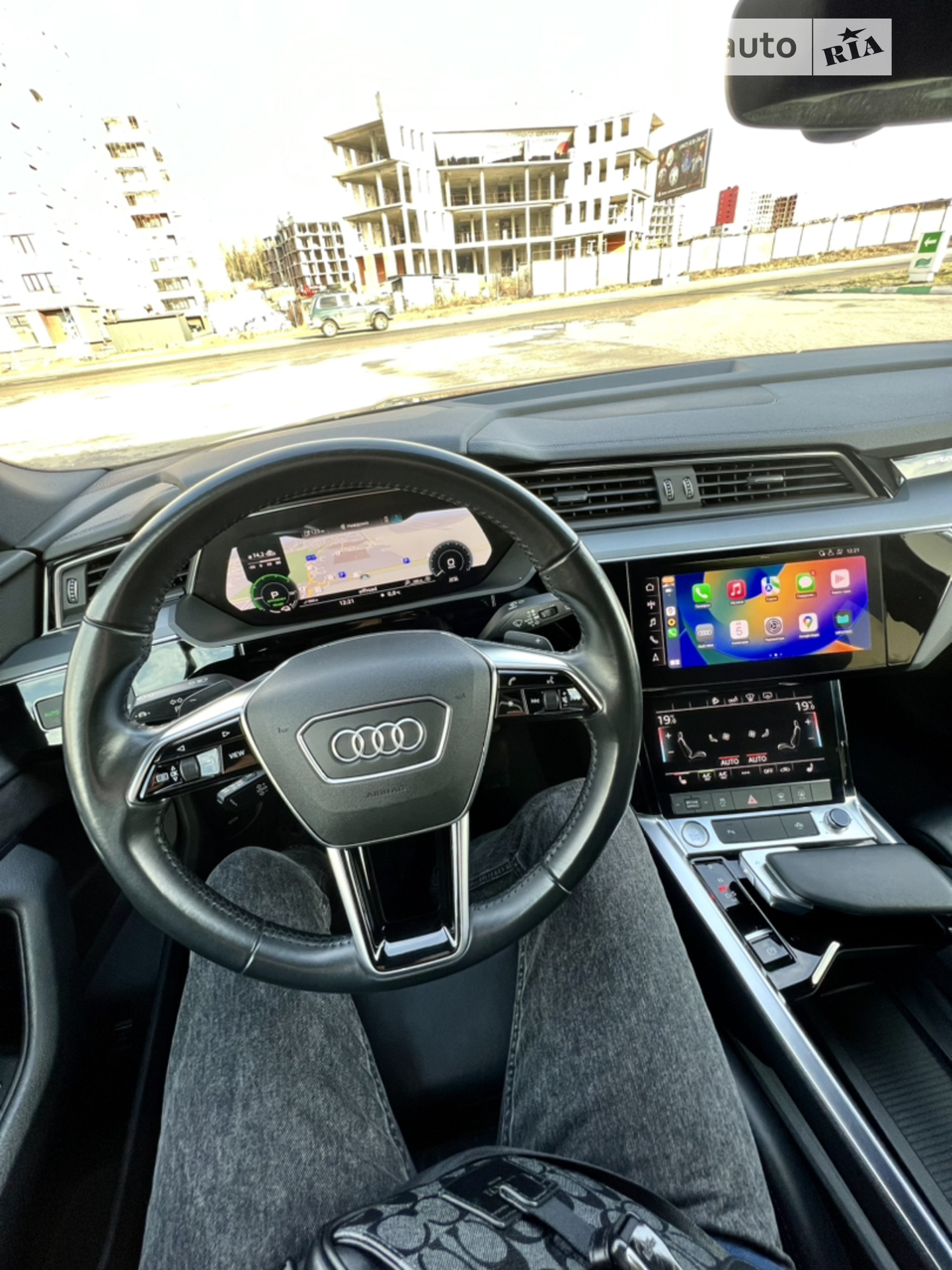 2019 Audi e-tron - мініатюра 21