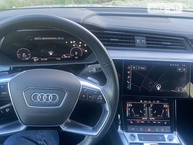 Внедорожник / Кроссовер Audi e-tron 2022 в Черновцах