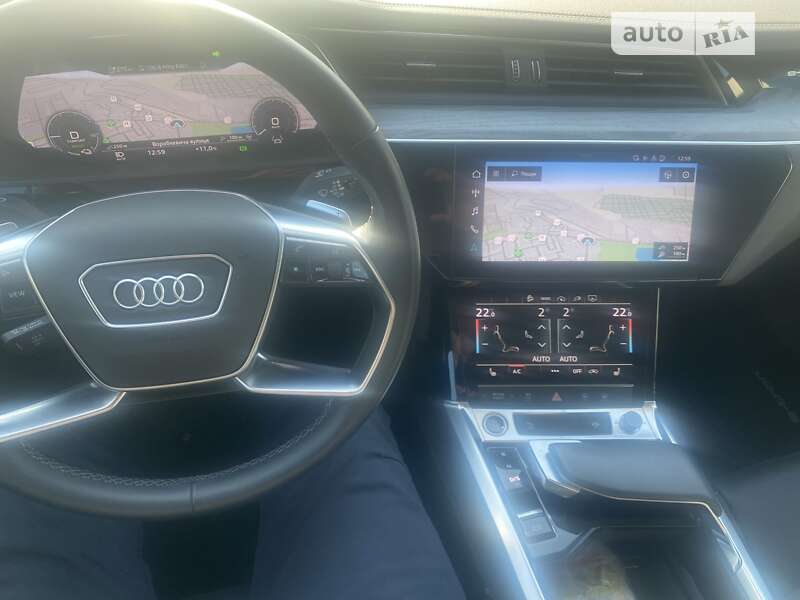 Внедорожник / Кроссовер Audi e-tron 2022 в Черновцах