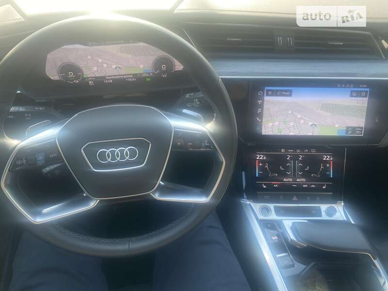 Внедорожник / Кроссовер Audi e-tron 2022 в Черновцах