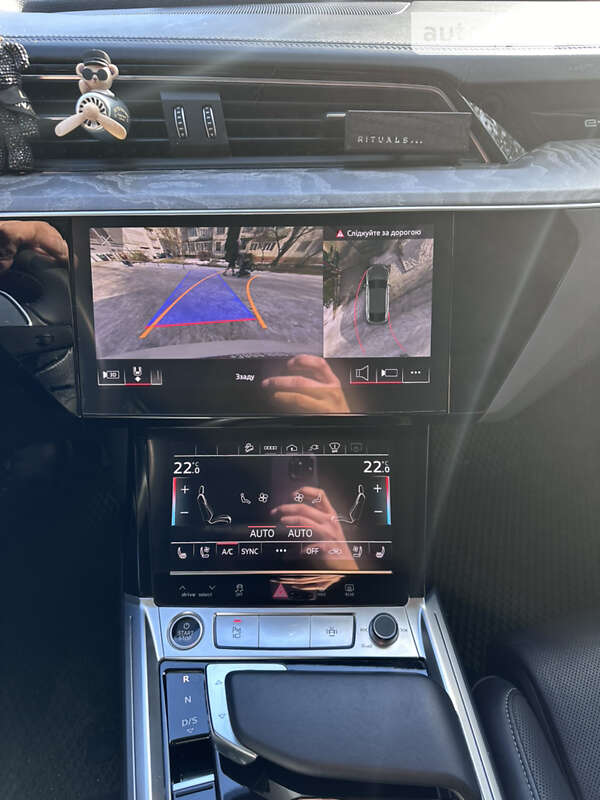 Внедорожник / Кроссовер Audi e-tron 2020 в Львове