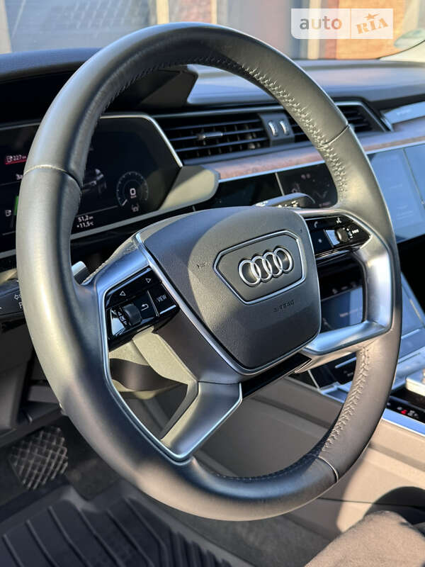 Внедорожник / Кроссовер Audi e-tron 2020 в Черновцах