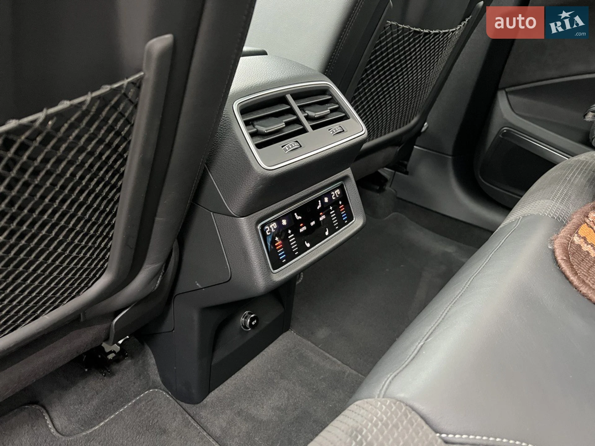 2019 Audi e-tron - мініатюра 12