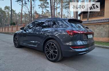 Внедорожник / Кроссовер Audi e-tron 2019 в Чернигове