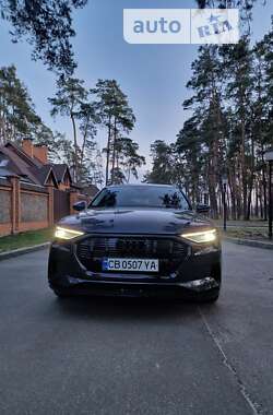 Внедорожник / Кроссовер Audi e-tron 2019 в Чернигове