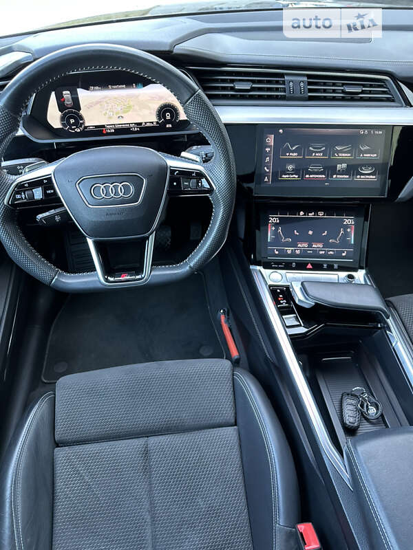 Внедорожник / Кроссовер Audi e-tron 2019 в Львове