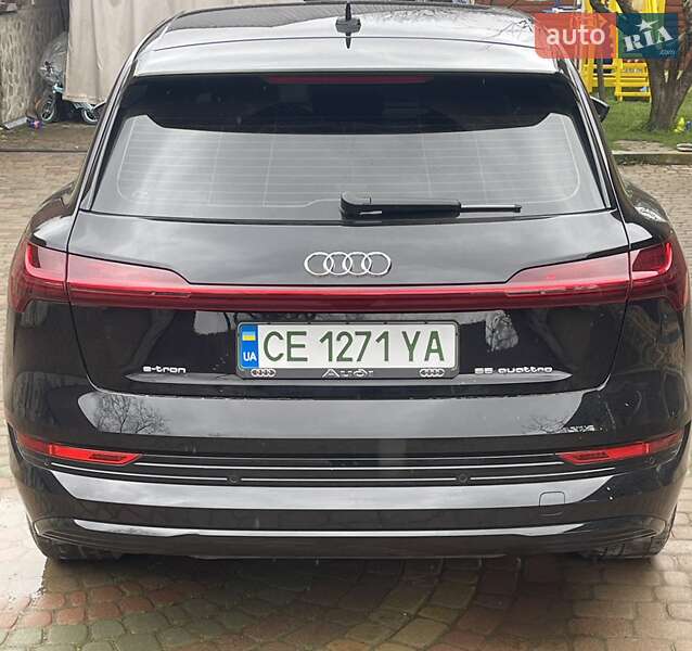 Позашляховик / Кросовер Audi e-tron 2019 в Косові