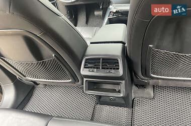 Позашляховик / Кросовер Audi e-tron 2019 в Косові