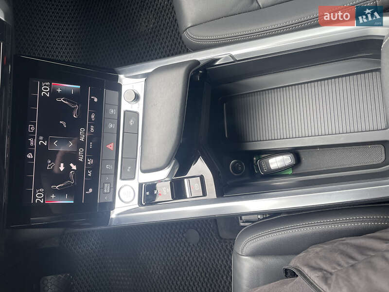 Внедорожник / Кроссовер Audi e-tron 2019 в Косове