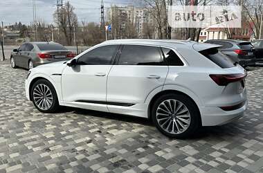 Внедорожник / Кроссовер Audi e-tron 2019 в Харькове