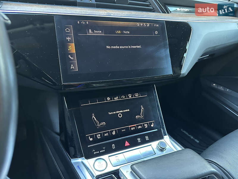Внедорожник / Кроссовер Audi e-tron 2019 в Львове