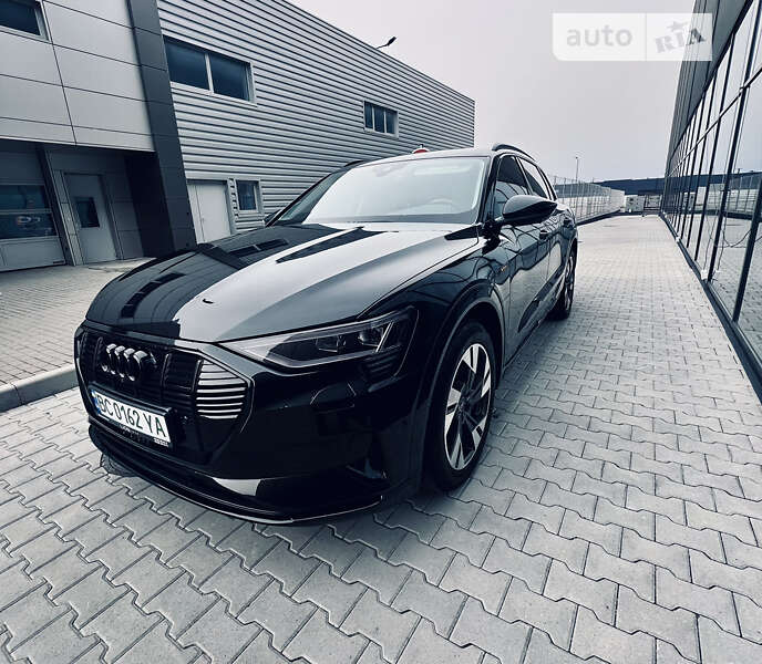 Позашляховик / Кросовер Audi e-tron 2021 в Львові