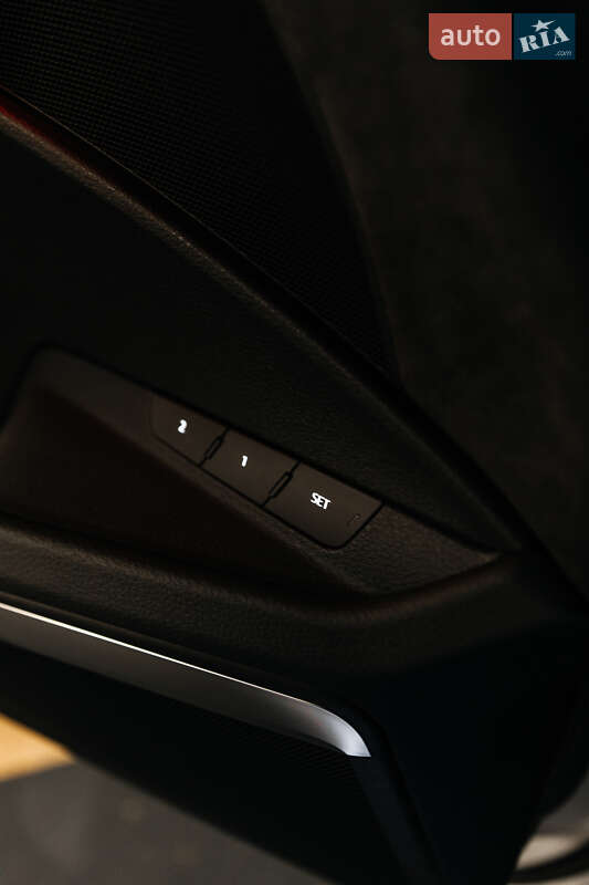 Внедорожник / Кроссовер Audi e-tron 2019 в Киеве фото 40 Внедорожник / Кроссовер Audi e-tron 2019 в Киеве