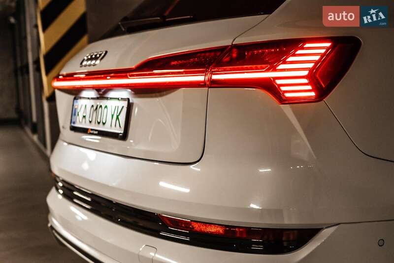 Внедорожник / Кроссовер Audi e-tron 2019 в Киеве фото 8 Внедорожник / Кроссовер Audi e-tron 2019 в Киеве