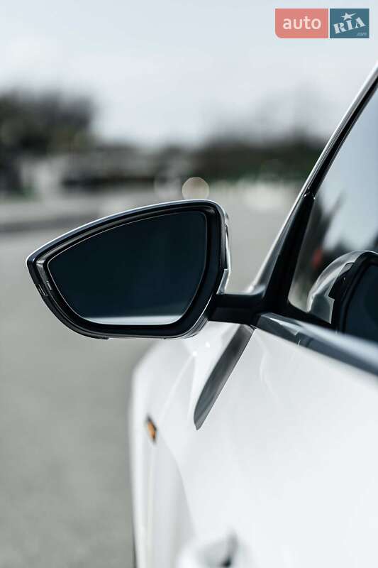 Внедорожник / Кроссовер Audi e-tron 2019 в Киеве фото 72 Внедорожник / Кроссовер Audi e-tron 2019 в Киеве