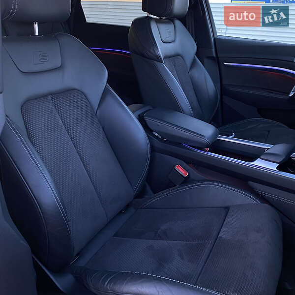Позашляховик / Кросовер Audi e-tron 2019 в Львові