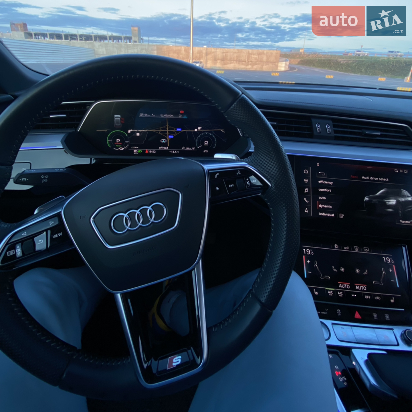 2019 Audi e-tron - мініатюра 43