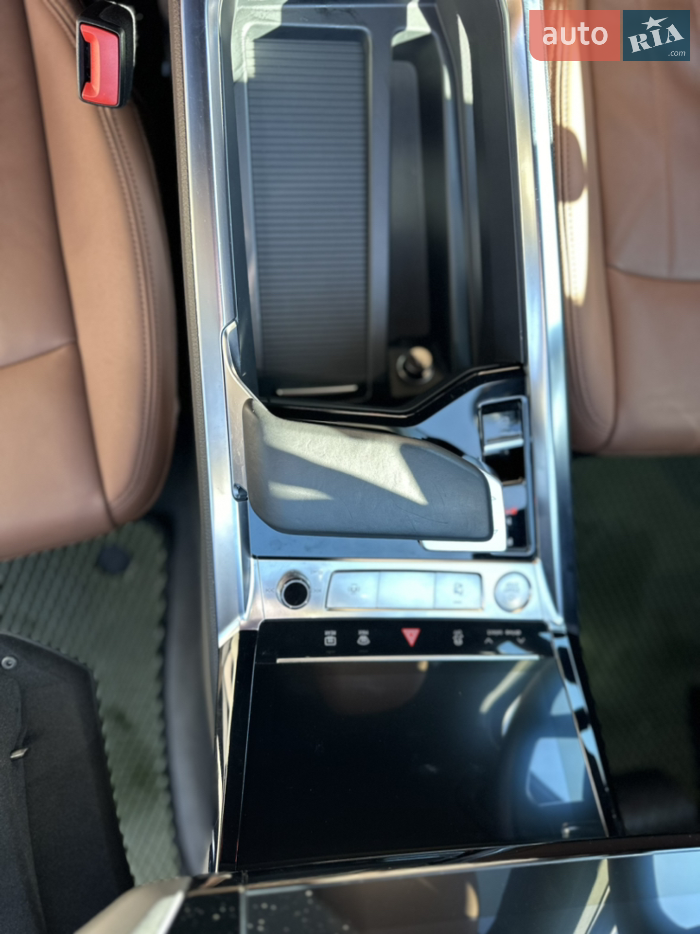 2019 Audi e-tron - мініатюра 25