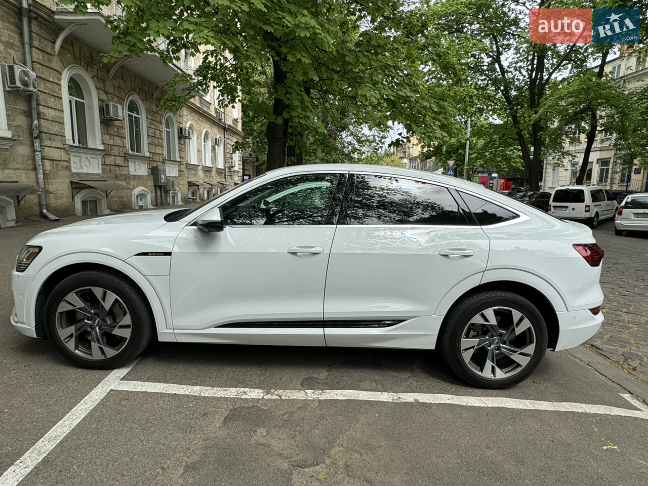2019 Audi e-tron - мініатюра 39