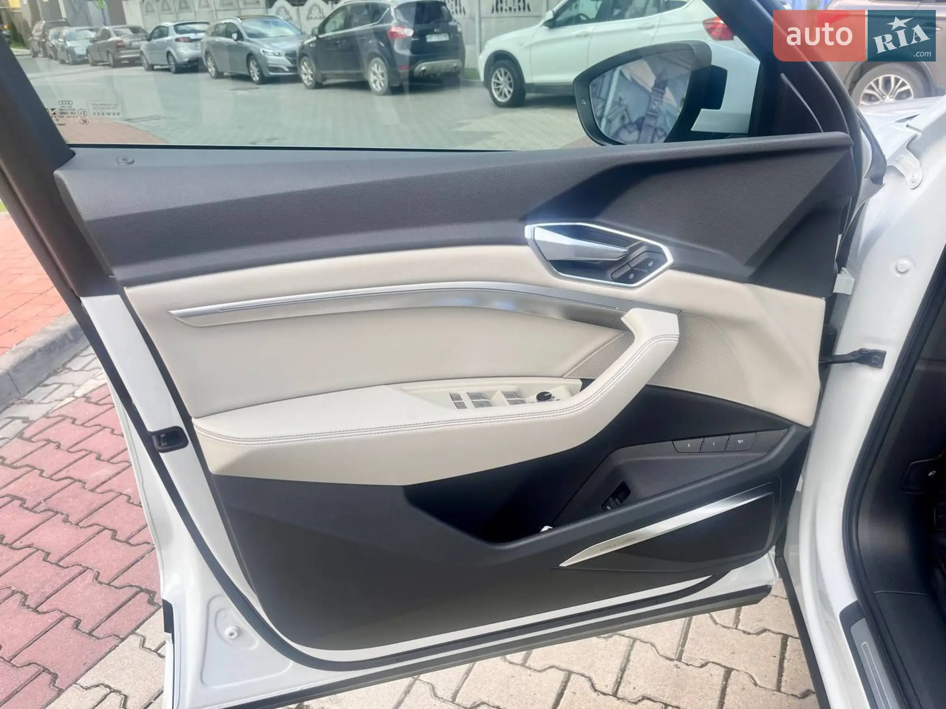 2023 Audi e-tron - мініатюра 8
