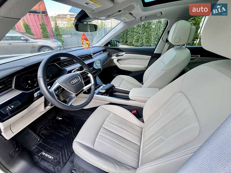 Позашляховик / Кросовер Audi e-tron 2023 в Івано-Франківську фото 12 Позашляховик / Кросовер Audi e-tron 2023 в Івано-Франківську