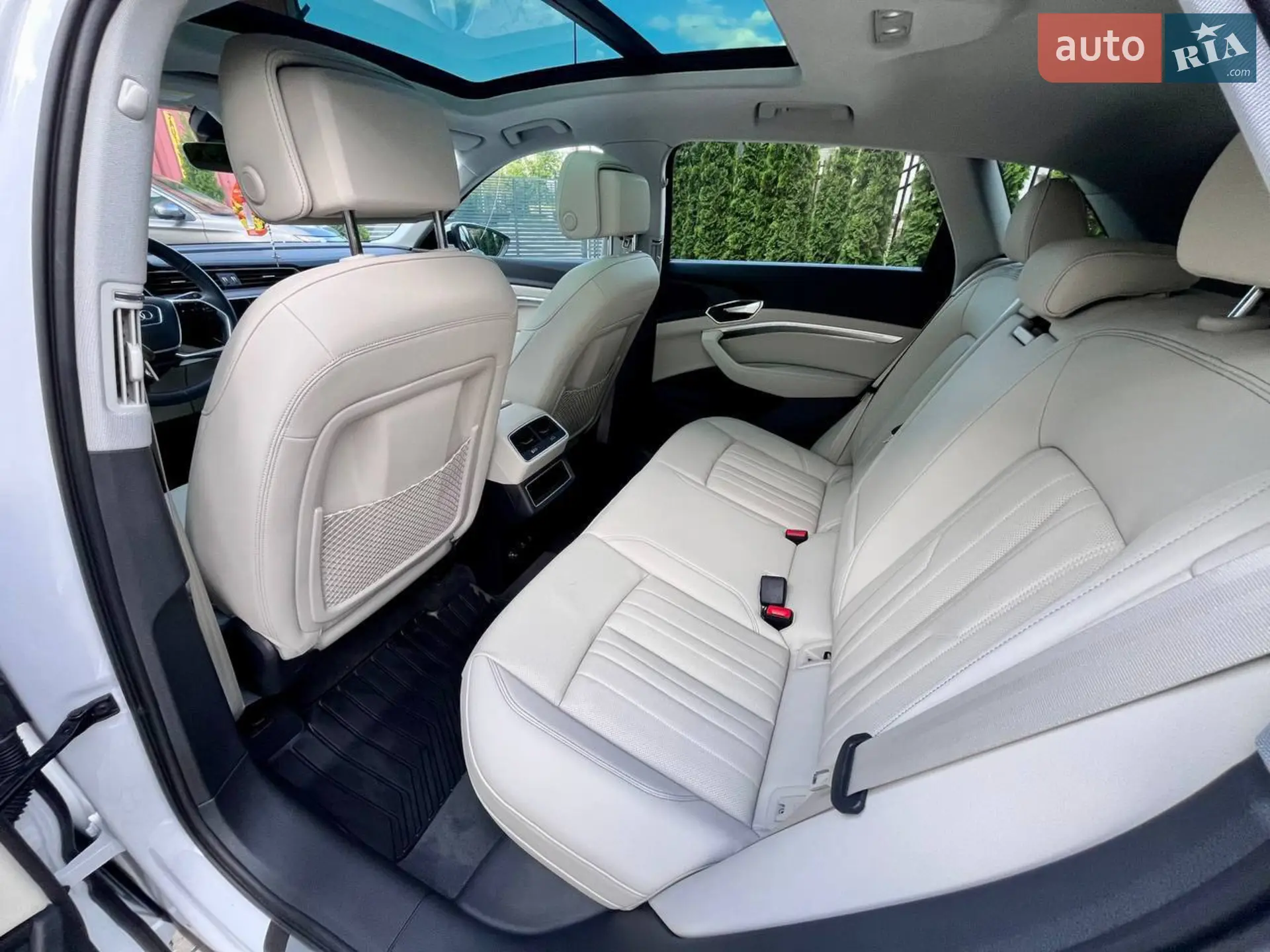 2023 Audi e-tron - мініатюра 21