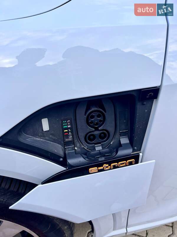 Позашляховик / Кросовер Audi e-tron 2023 в Івано-Франківську фото 29 Позашляховик / Кросовер Audi e-tron 2023 в Івано-Франківську