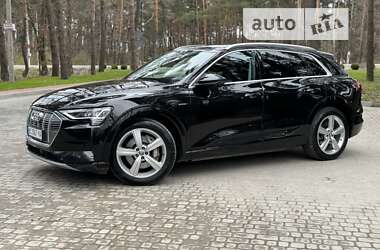 Внедорожник / Кроссовер Audi e-tron 2019 в Львове