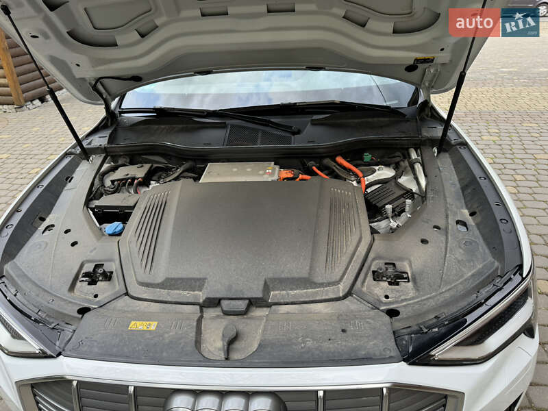 Позашляховик / Кросовер Audi e-tron 2019 в Івано-Франківську