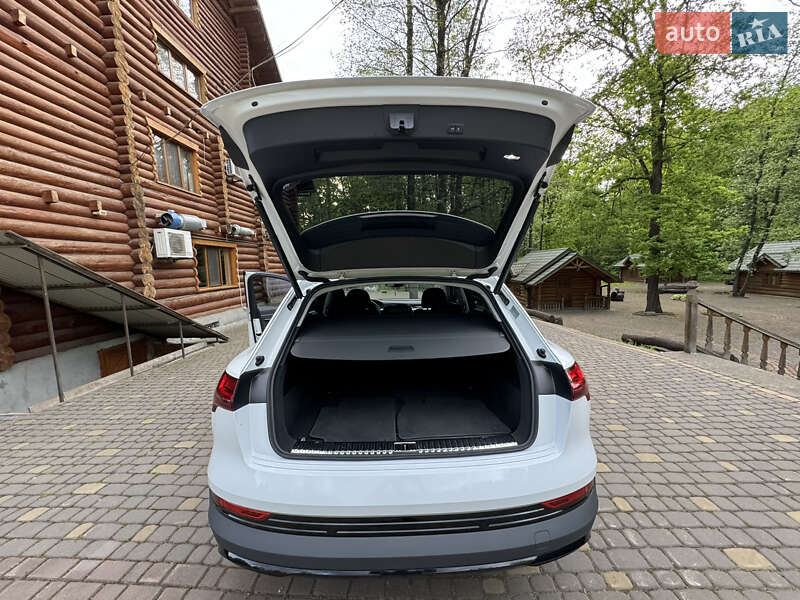 Позашляховик / Кросовер Audi e-tron 2019 в Івано-Франківську