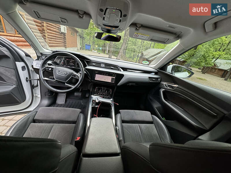 Позашляховик / Кросовер Audi e-tron 2019 в Івано-Франківську