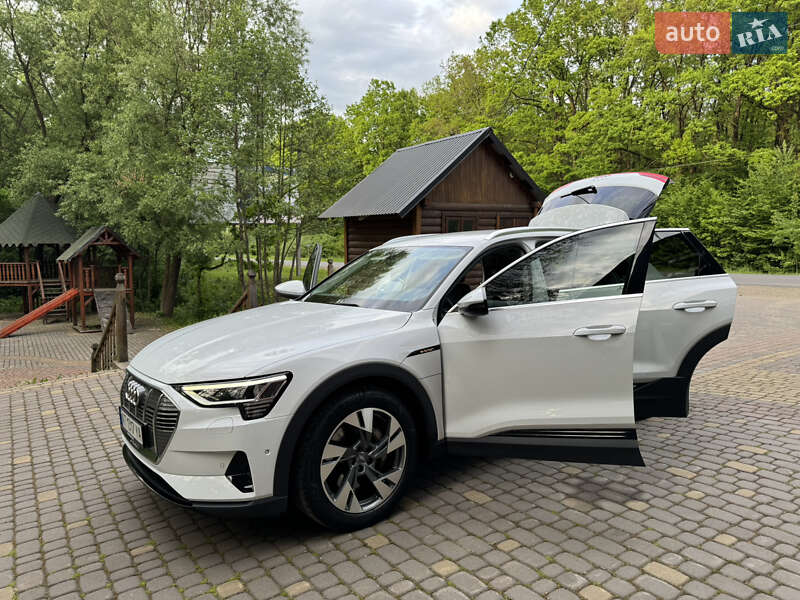 Позашляховик / Кросовер Audi e-tron 2019 в Івано-Франківську
