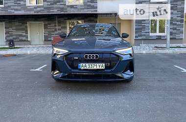 Внедорожник / Кроссовер Audi e-tron 2022 в Киеве