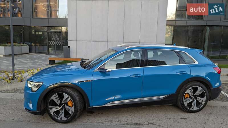 Внедорожник / Кроссовер Audi e-tron 2019 в Львове фото 2 Внедорожник / Кроссовер Audi e-tron 2019 в Львове