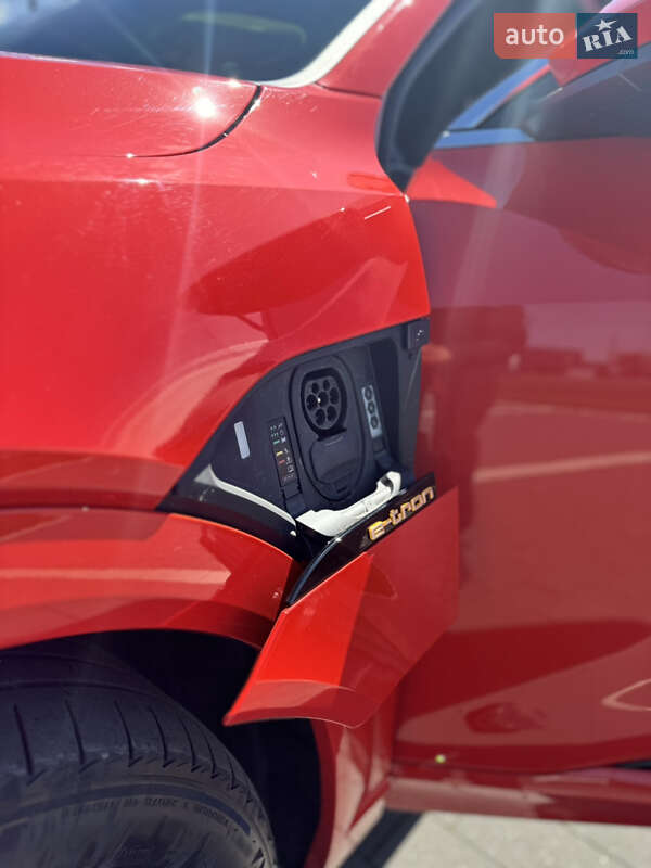 Внедорожник / Кроссовер Audi e-tron 2022 в Мукачево