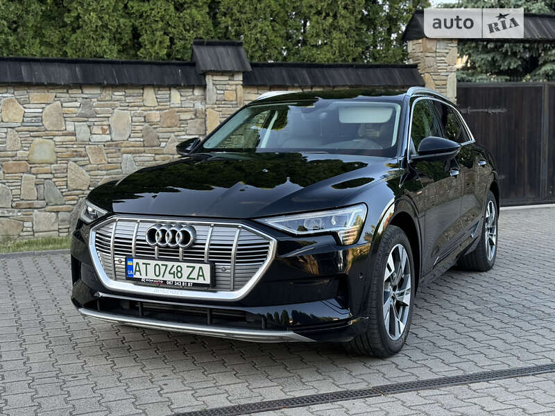 Внедорожник / Кроссовер Audi e-tron 2020 в Надворной