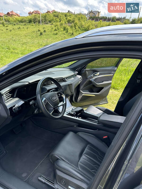 Внедорожник / Кроссовер Audi e-tron 2019 в Львове