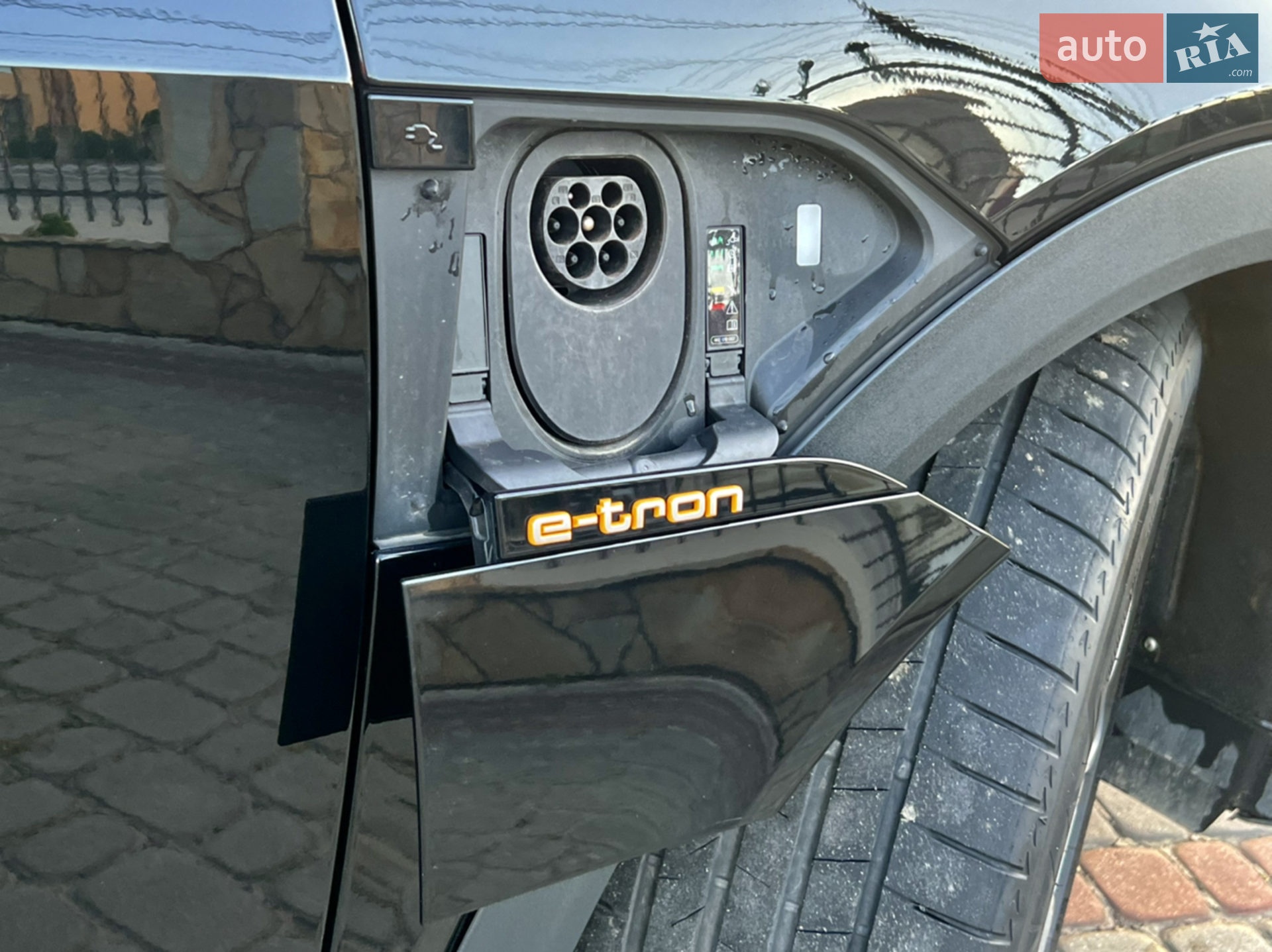 2019 Audi e-tron - мініатюра 38