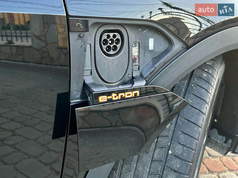 Позашляховик / Кросовер Audi e-tron 2019 в Самборі фото 38 Позашляховик / Кросовер Audi e-tron 2019 в Самборі