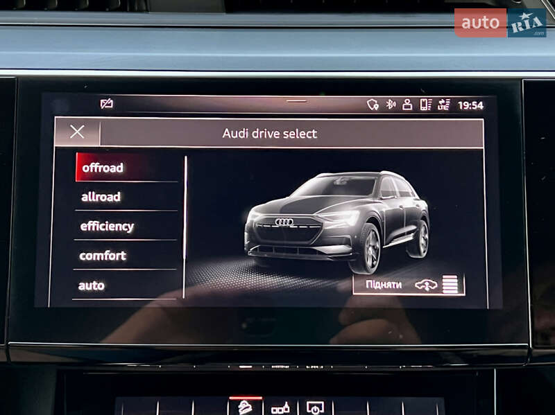 Позашляховик / Кросовер Audi e-tron 2019 в Самборі фото 64 Позашляховик / Кросовер Audi e-tron 2019 в Самборі