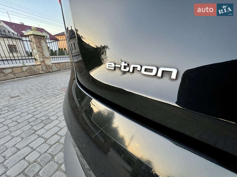 Позашляховик / Кросовер Audi e-tron 2019 в Самборі фото 115 Позашляховик / Кросовер Audi e-tron 2019 в Самборі